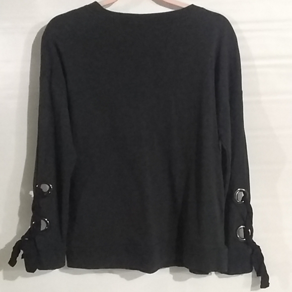 Cable & Gauge Long Sleeve Crewneck - Picture 4 of 4